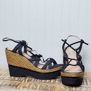 NWOT Nina Ricci wedges espadrilles